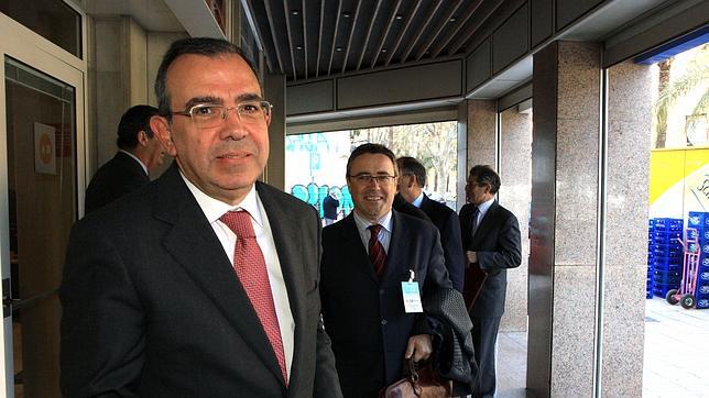 Procesan a dos exdirectivos de la CAM por las dietas y los préstamos irregulares