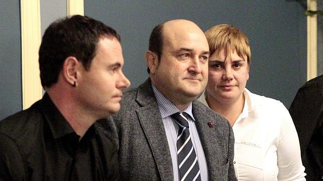 Las víctimas piden a la Audiencia que prohíba la manifestación convocada por PNV y Sortu