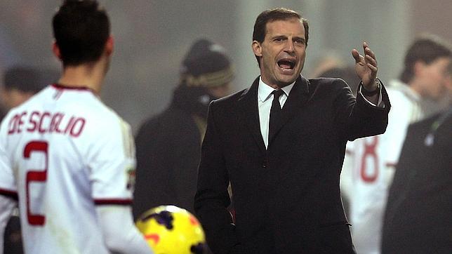 El Milán destituye a Allegri