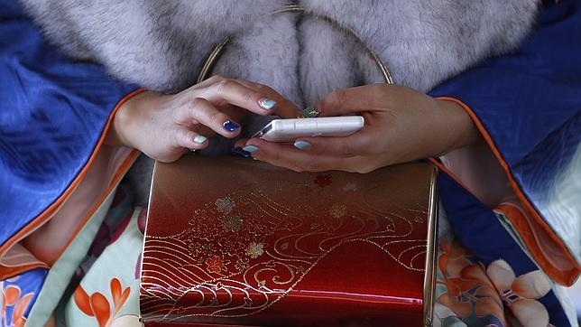 «Phubbing»: cuando tu entorno te ignora por centrarse en el «smartphone»