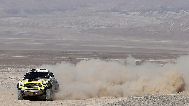 Mini «blinda» la victoria de Nani Roma