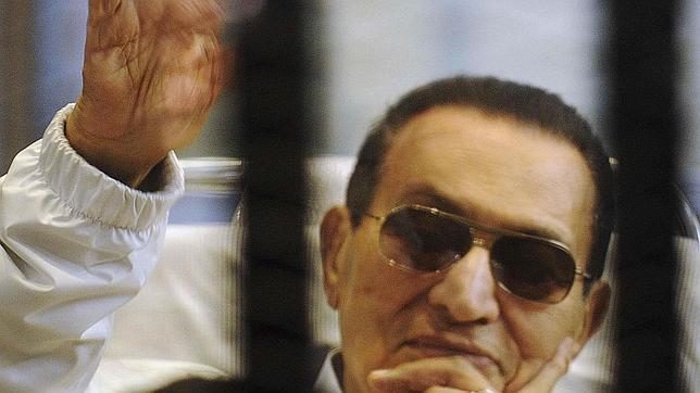 El descaro de Mubarak: no permite votar en 30 años y pide hacerlo en el referendo