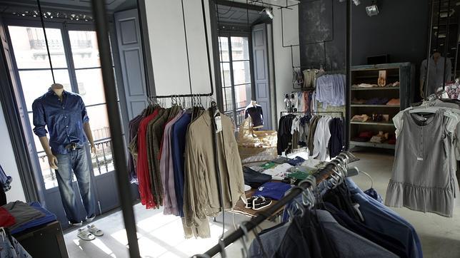 La guerra de precios en la moda española los deja por debajo del IPC por undécimo año consecutivo