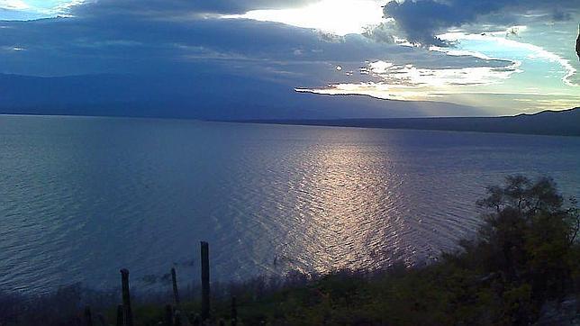 El lago del Caribe que crece de forma inexplicable