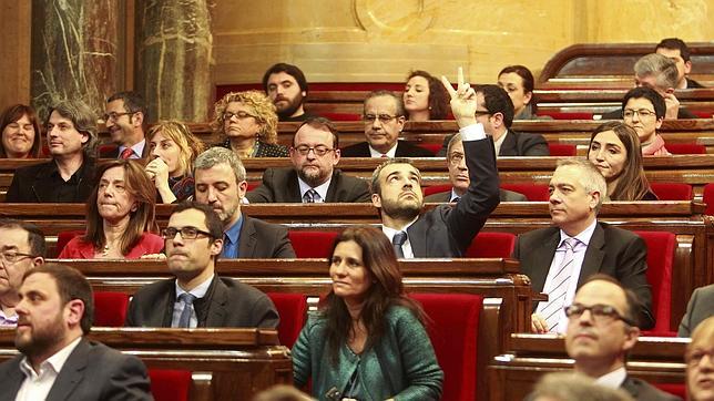 Los tres díscolos no quieren devolver el acta de diputado, tal como les pide el PSC