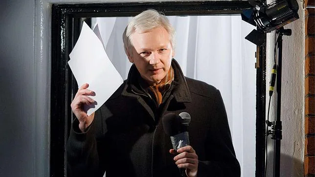 Assange: Obama se ha visto «arrastrado» por Snowden