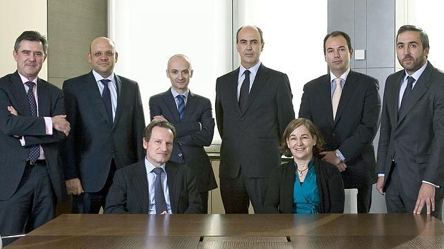 El banco malo busca sustituto a su «número dos», Walter de Luna