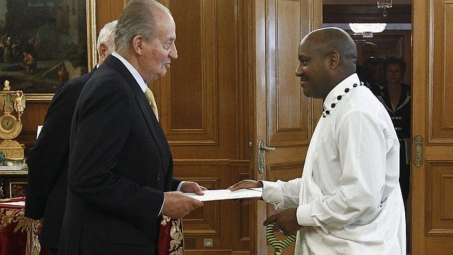 El Rey recibe a 14 embajadores acreditados en España pero que residen en otro país