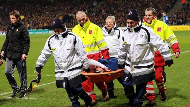 Falcao, lesionado en la rodilla izquierda