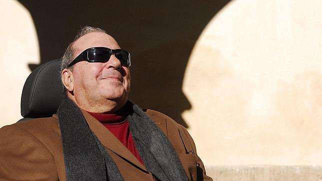 El mundo del periodismo llora la muerte de Manu Leguineche, el «maestro de reporteros»