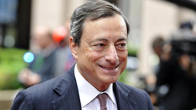 Draghi afirma que la recuperación económica se extiende a la demanda interna en la zona euro