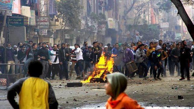 Al menos 25 muertos por los choques en el tercer aniversario de la revolución egipcia