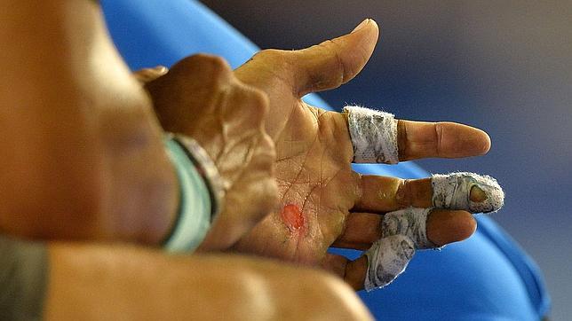 Nadal, mano de santo