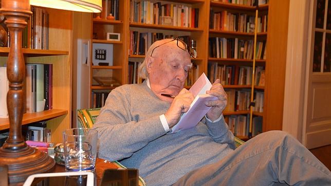 Camilleri: «Me avergüenza ver a una generación de jóvenes sin futuro; se lo hemos matado»