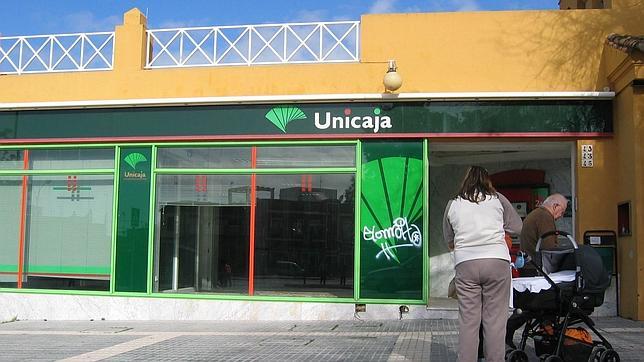 Unicaja sigue adelante en la compra de Ceiss con nuevas condiciones