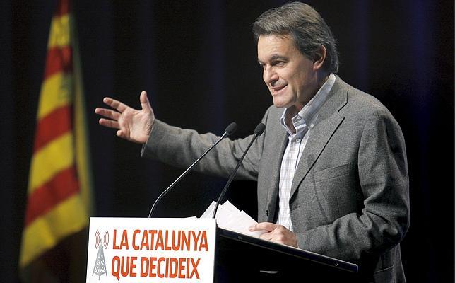 Campaña de la Fundación de CDC para demostrar una «España contra Cataluña»