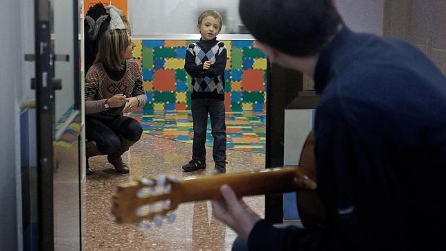 El canto y la práctica de algún instrumento mejoran las habilidades de comunicación