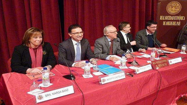 Castellano, al tripartito: «El PP defiende a los valencianos, no a los independentistas»