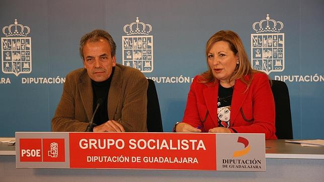 Pérez León acusa a la Diputación de dar «subvenciones encubiertas» a Ayuntamientos del PP