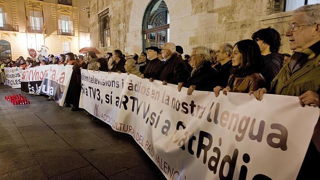 RTVV licita por 830.513 euros un plan de recolocación externa