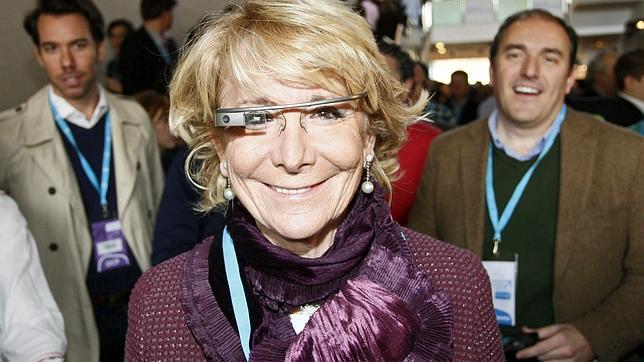 Aguirre pide que sea la militancia y «no el dedo divino» quien elija al líder del PP andaluz