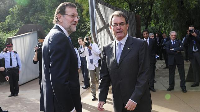 Rajoy y Mas, reunión «virtual» en Moncloa