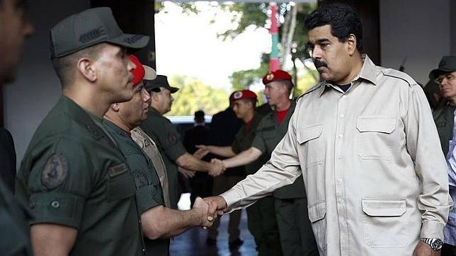 Maduro amenaza con inhabilitar de por vida a algunos opositores