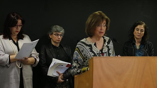 Las escuelas exigen al Parlament y al Govern que lideren el boicot a la Lomce