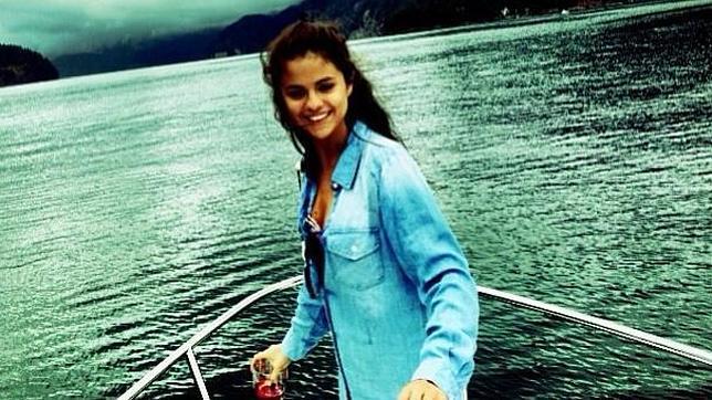 Selena Gómez agradece a sus fans el apoyo mostrado tras su rehabilitación