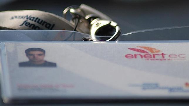 Acreditación real de un empleado del gas