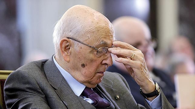Napolitano termina la ronda de contactos para formar Gobierno en Italia