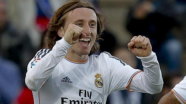 El Madrid mantiene el pulso tras golear al Getafe