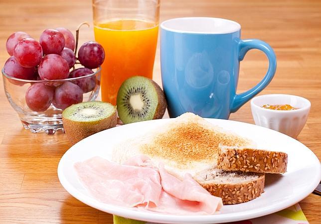 Los riesgos de saltarse el desayuno