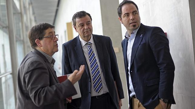 El PSE muestra su malestar por la moción de censura con Bildu para echar a Barcina