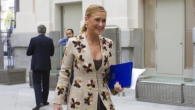 Cifuentes: «Si la Comunidad de Madrid tiene una propuesta sobre las manifestaciones, que la haga»