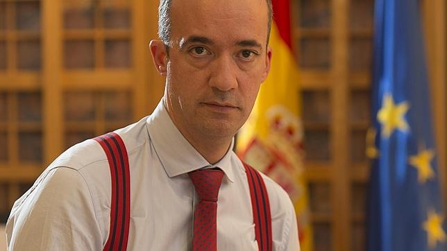 Interior: «Quien conoce a la Guardia Civil sabe que no dispara contra inmigrantes»