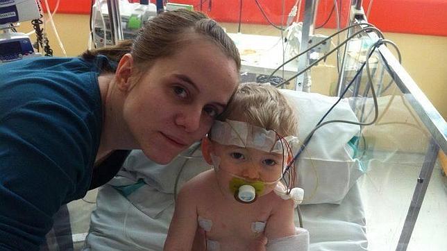 Campaña para ayudar a Erik, un niño afectado de displasia cortical