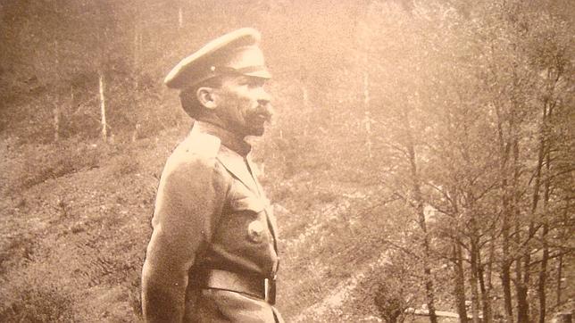 Los heterogéneos ejércitos blancos