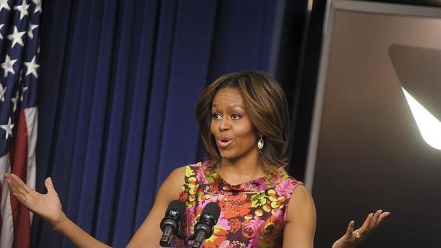 Michelle Obama anunciará hoy una iniciativa para acabar con el consumo de «comida basura» en los colegios