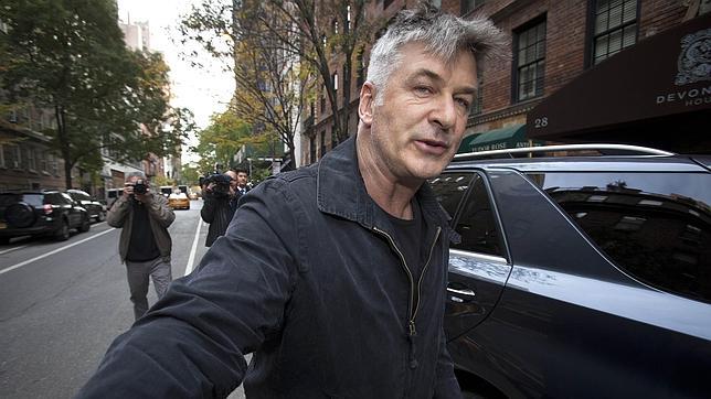 Alec Baldwin dice que «no puede vivir más» en Nueva York por el acoso de los medios