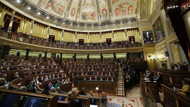 Rubalcaba: «¿En qué país vive usted señor Rajoy?»