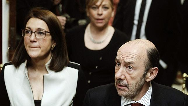 Soraya Rodríguez: «Rajoy considera un éxito un millón de parados más»