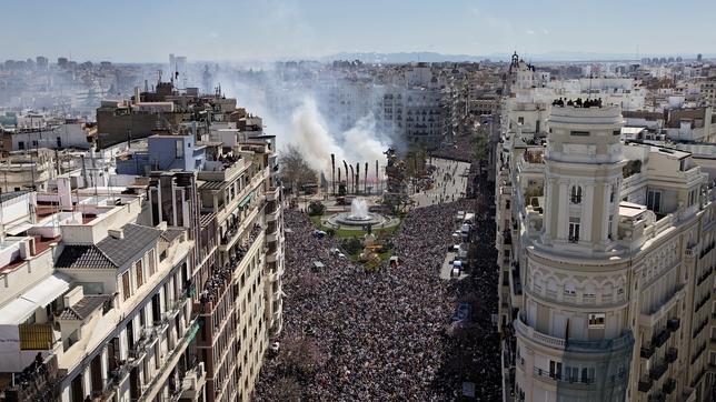 RTVE ampliará la cobertura de las Fallas con una programación especial tras el cierre de RTVV