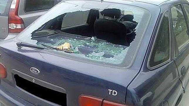 Un coche víctima de robo