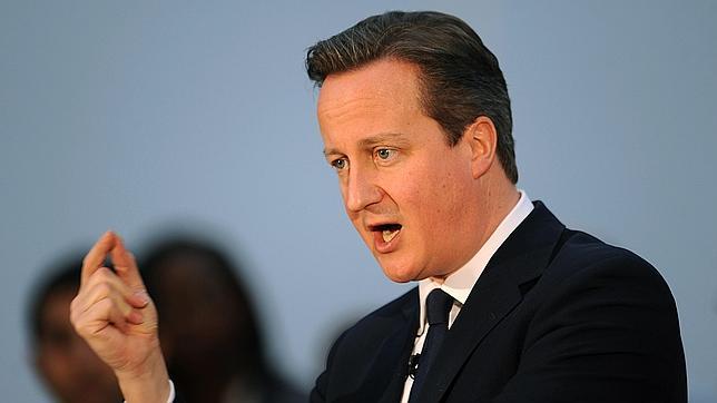 Londres ampliará el autogobierno escocés si los independentistas pierden el referéndum