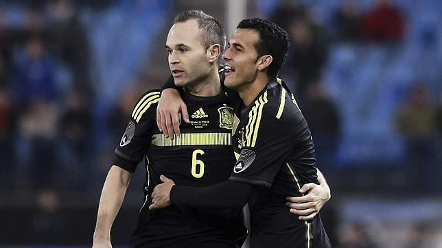 Iniesta: «Nadie en el Barça representa tanto como Puyol»