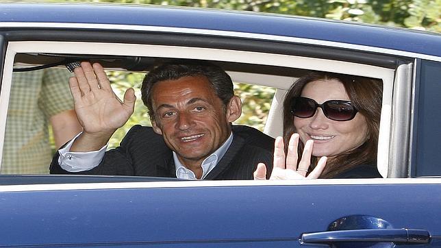 Salen a la luz las conversaciones íntimas de Nicolas Sarkozy y Carla Bruni