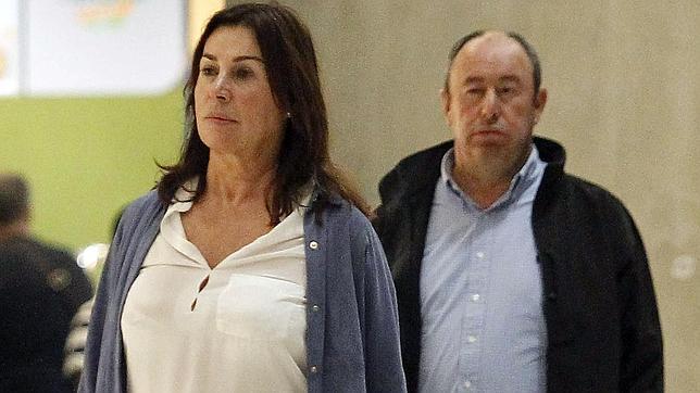 El rey del desguace comienza los trámites de divorcio