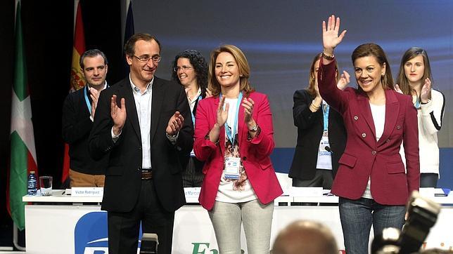 Quiroga pide «perdón» por «dañar la imagen» del PP vasco y reclama apoyo a un «liderazgo plural»