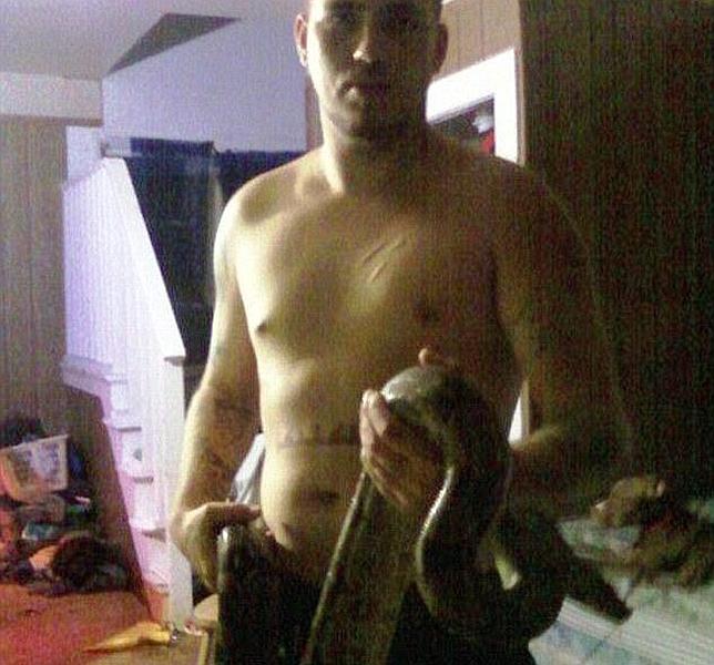 Esclavizada durante años junto a su hija y amenazada con una serpiente y pitbulls